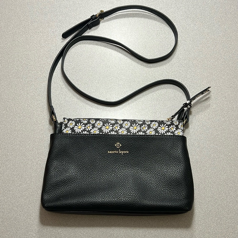 Nanette Lepore  lack purse with Daisy accent bag